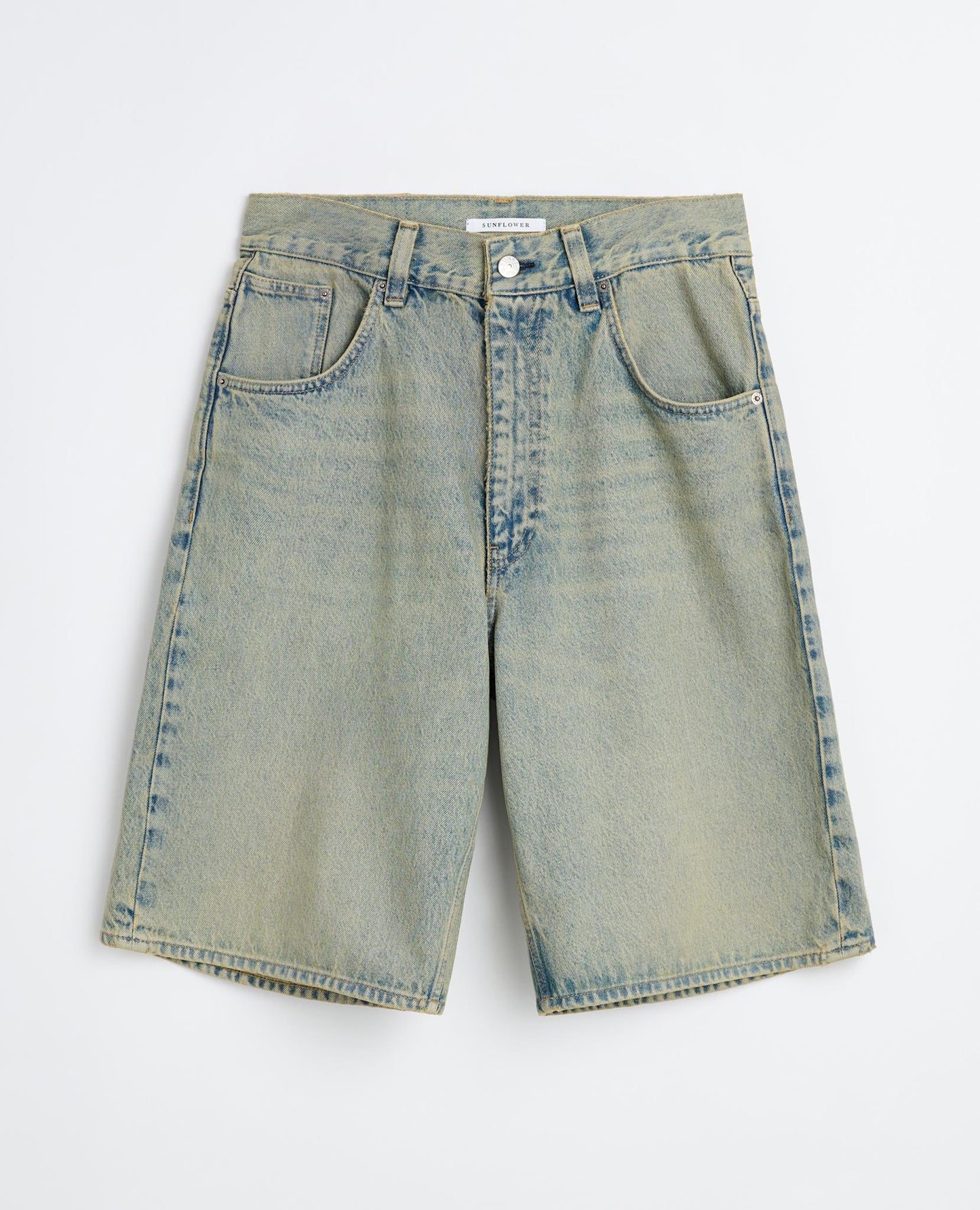 Super Wide Short